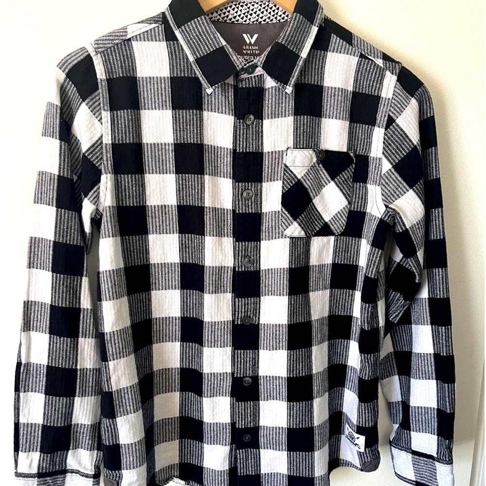 NWOT, Boys textured long sleeve shirt